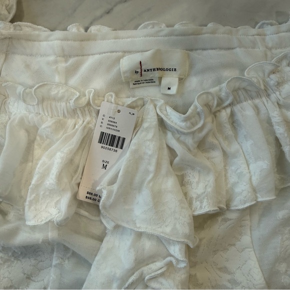 NWT Anthropologie White Ruffled Lace Crop Top - size M - Picture 2 of 8